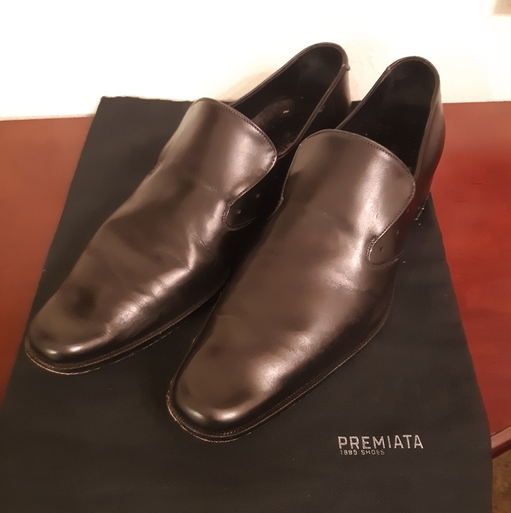 Men's Black slip on shoes